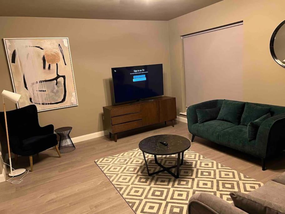 3 Bed Rooms Vip Family House دبلن المظهر الخارجي الصورة